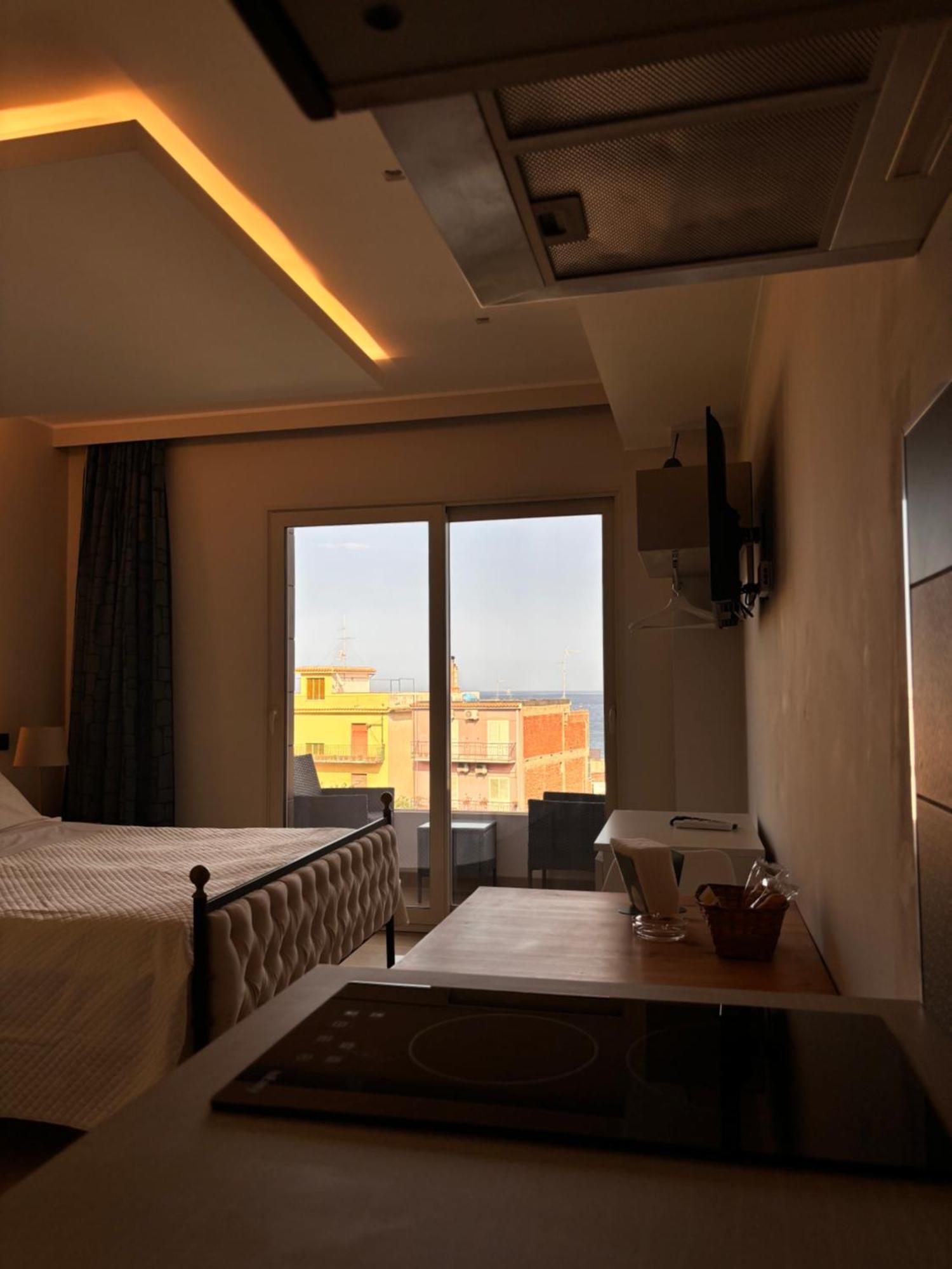 Ig - "Villa Don Antonio" Apartments Giardini Naxos Ngoại thất bức ảnh