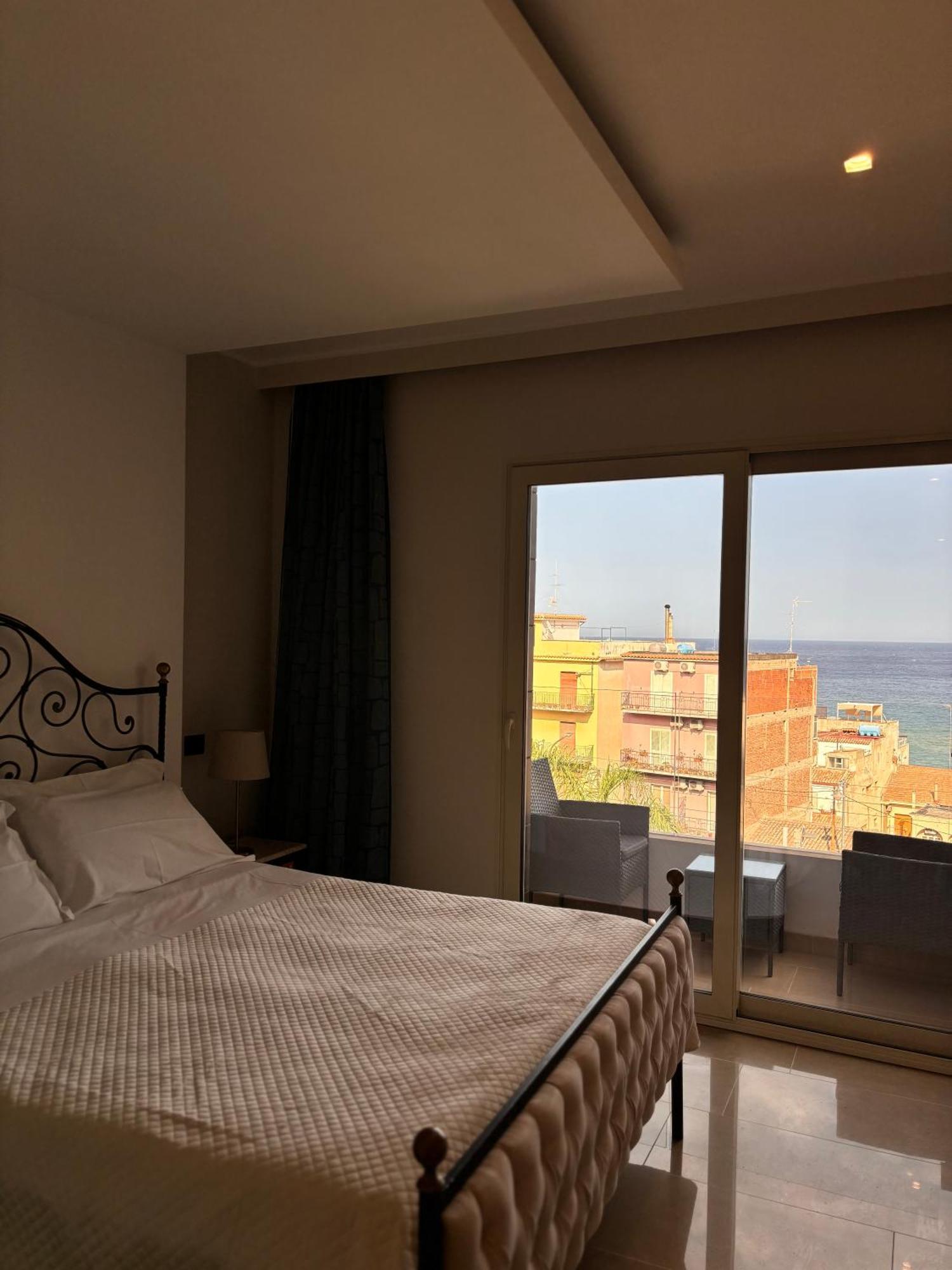 Ig - "Villa Don Antonio" Apartments Giardini Naxos Ngoại thất bức ảnh