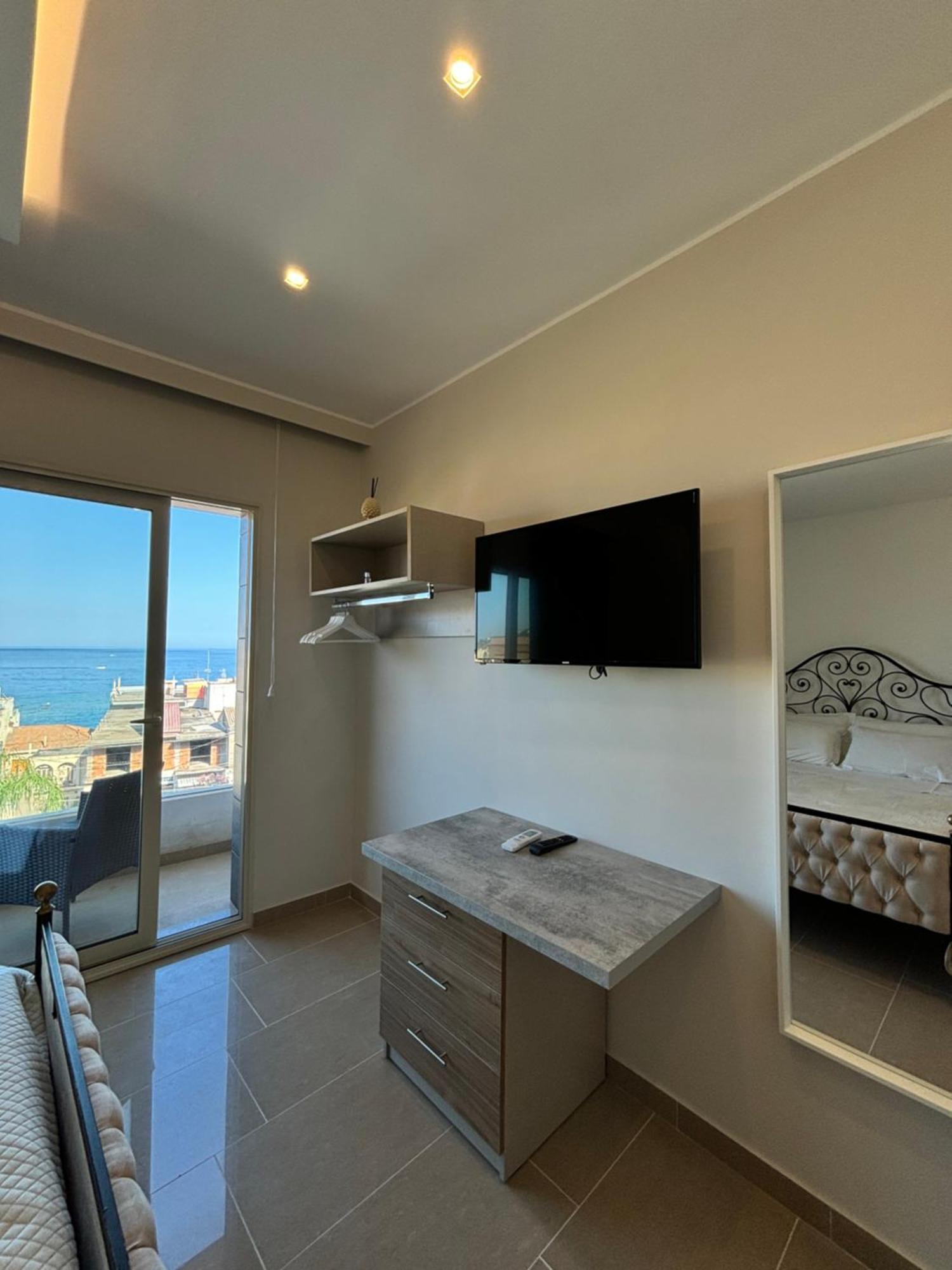 Ig - "Villa Don Antonio" Apartments Giardini Naxos Ngoại thất bức ảnh