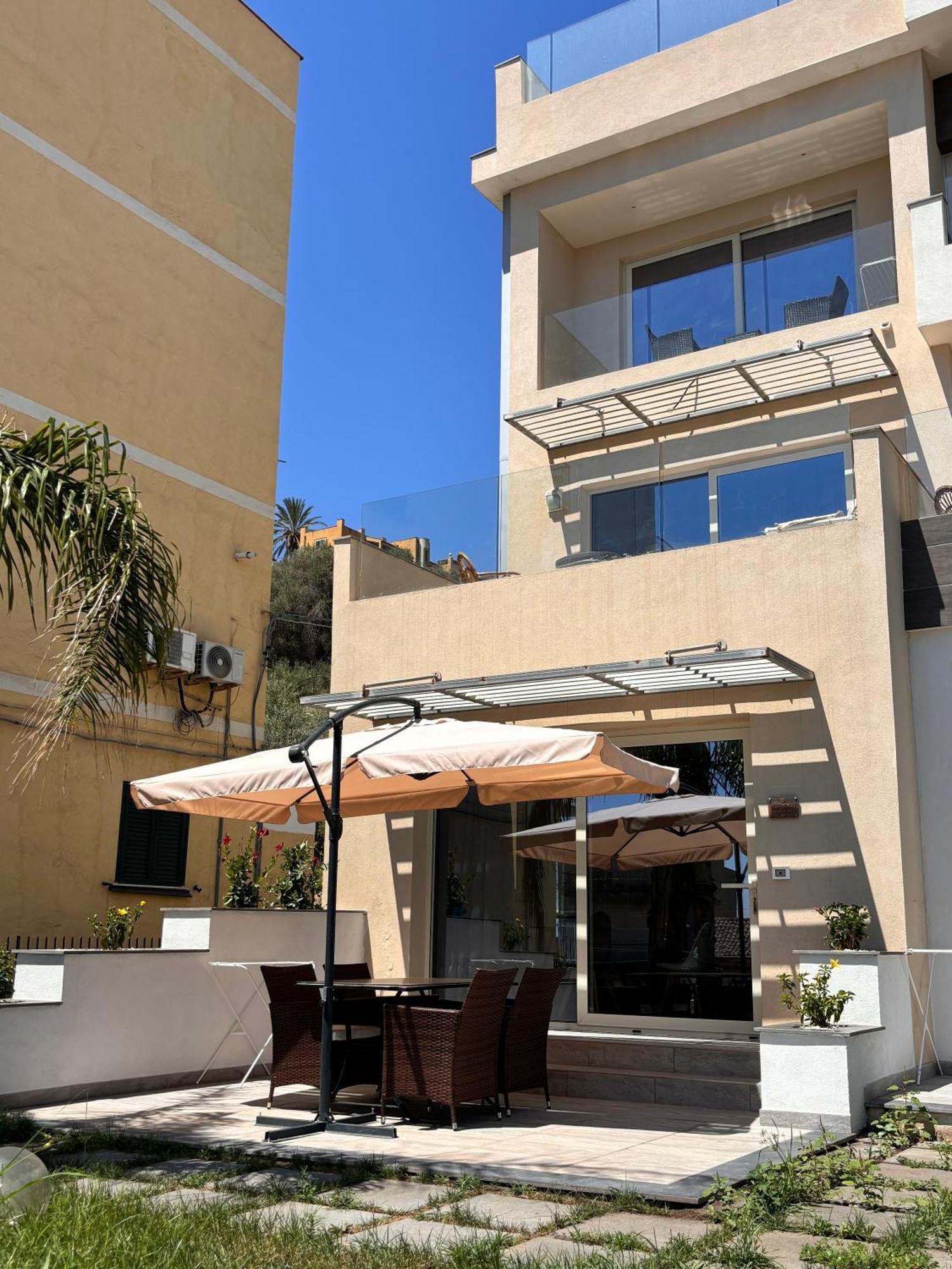 Ig - "Villa Don Antonio" Apartments Giardini Naxos Ngoại thất bức ảnh