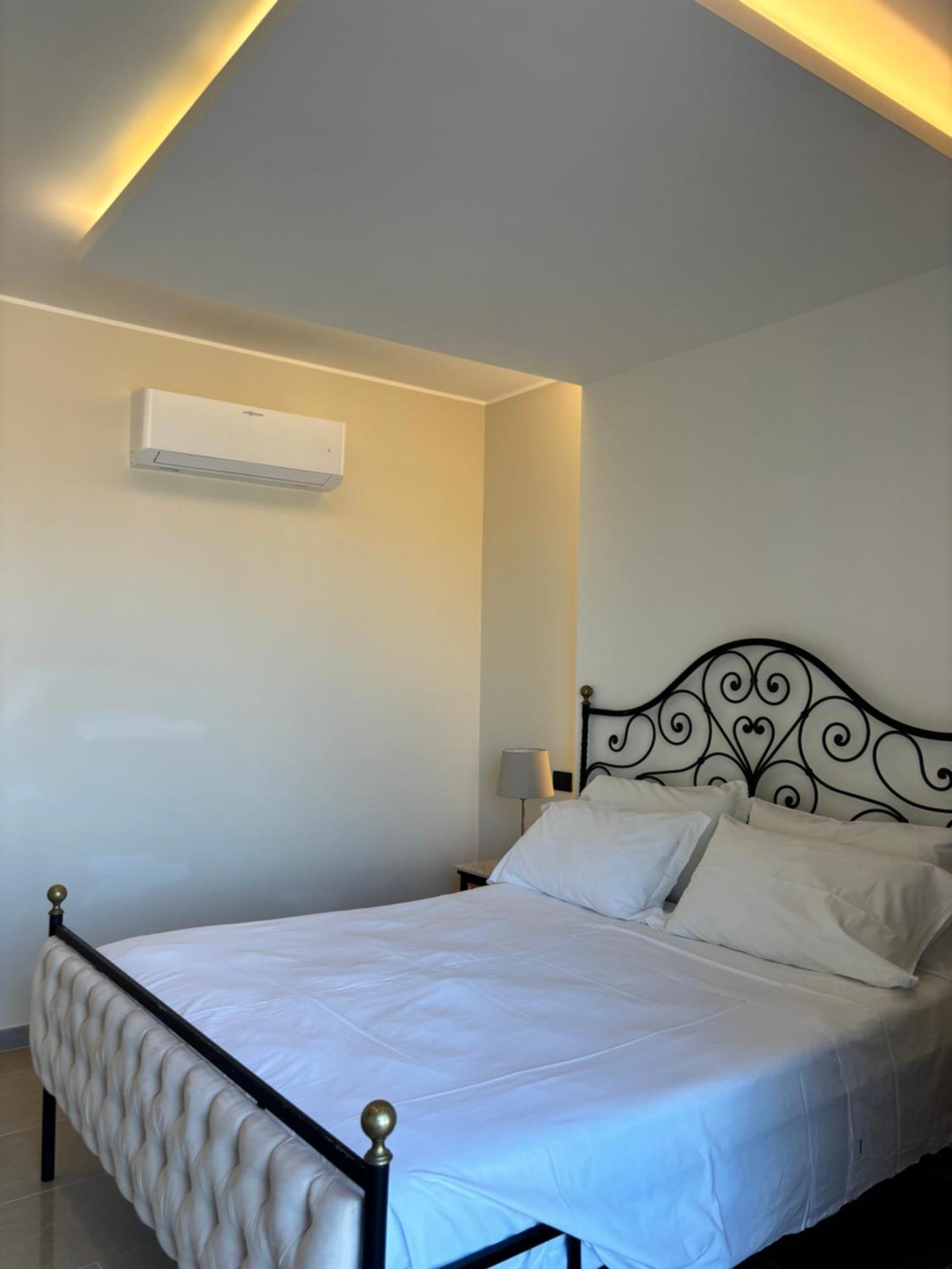 Ig - "Villa Don Antonio" Apartments Giardini Naxos Ngoại thất bức ảnh