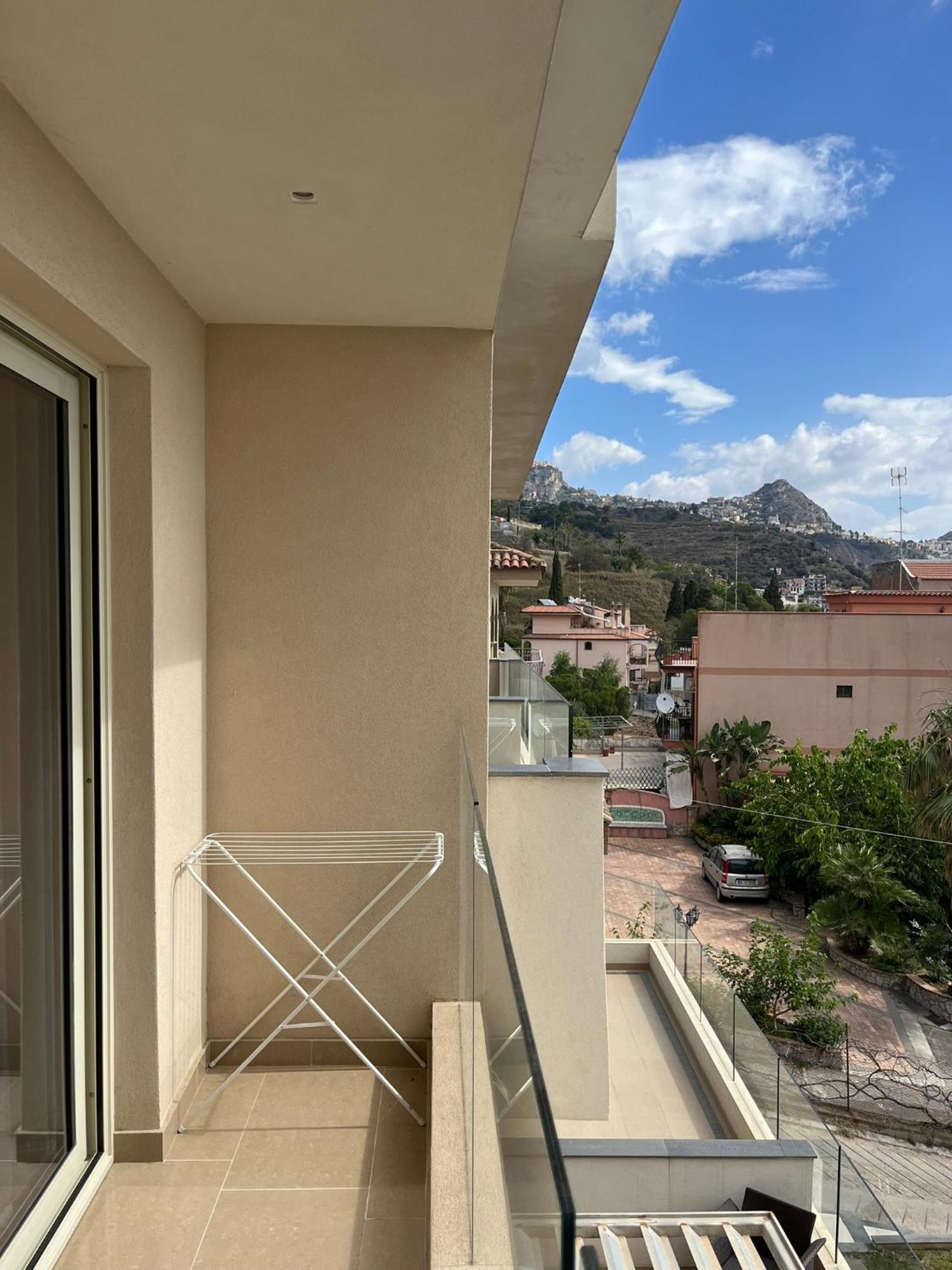 Ig - "Villa Don Antonio" Apartments Giardini Naxos Ngoại thất bức ảnh